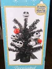 New DISNEY TIM BURTON'S TNBC 16" DECORATED CHRISTMAS TREE & ORNAMENTS JACK RUZ