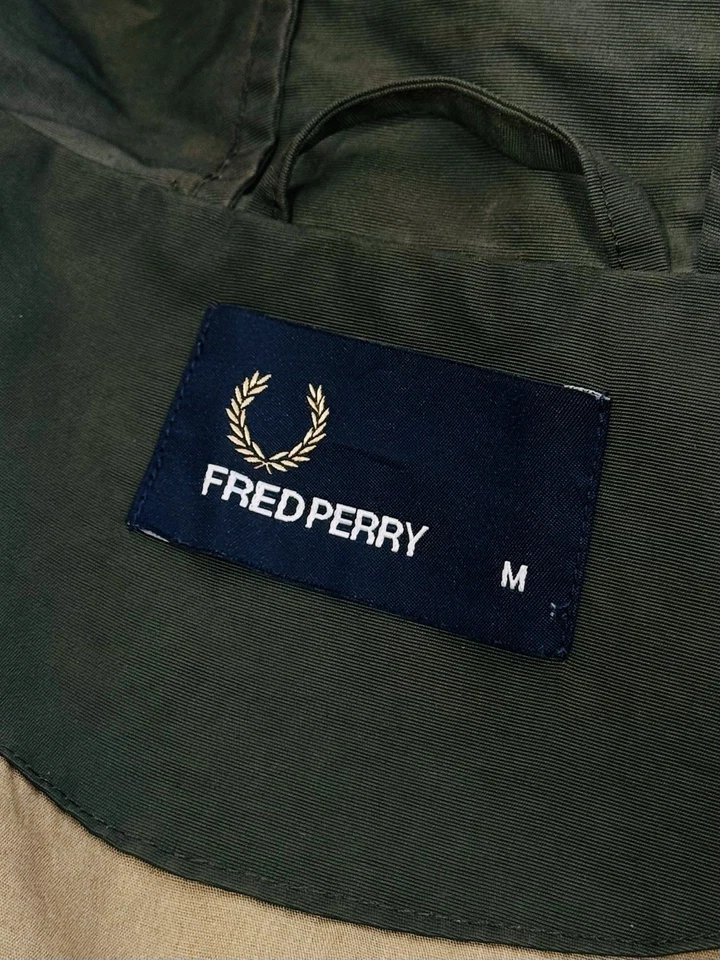 Fred Perry Offshore Hooded Parka SIZE MEDIUM Hunting Green Mod Scooter Casuals - Image 3 of 4