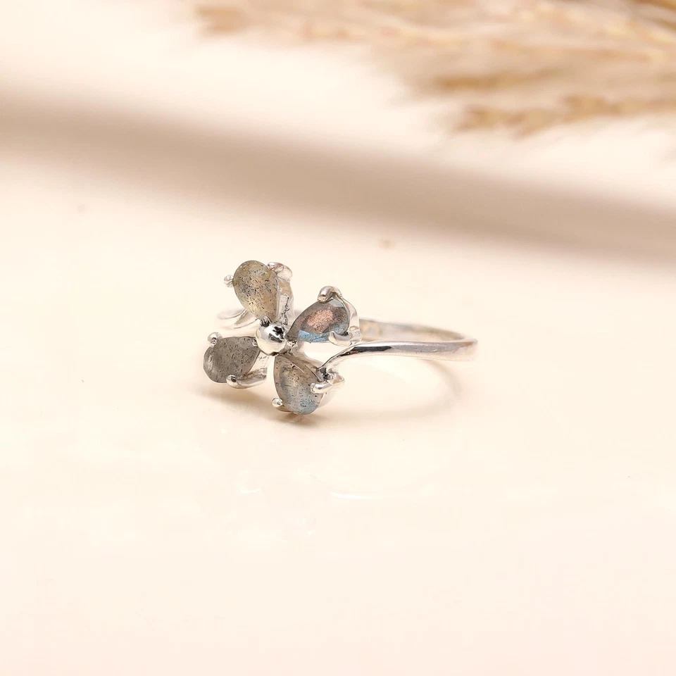 Anillo de aniversario de plata de ley 925 con racimo de labradorita de pera para mujer Foto 3 de 4