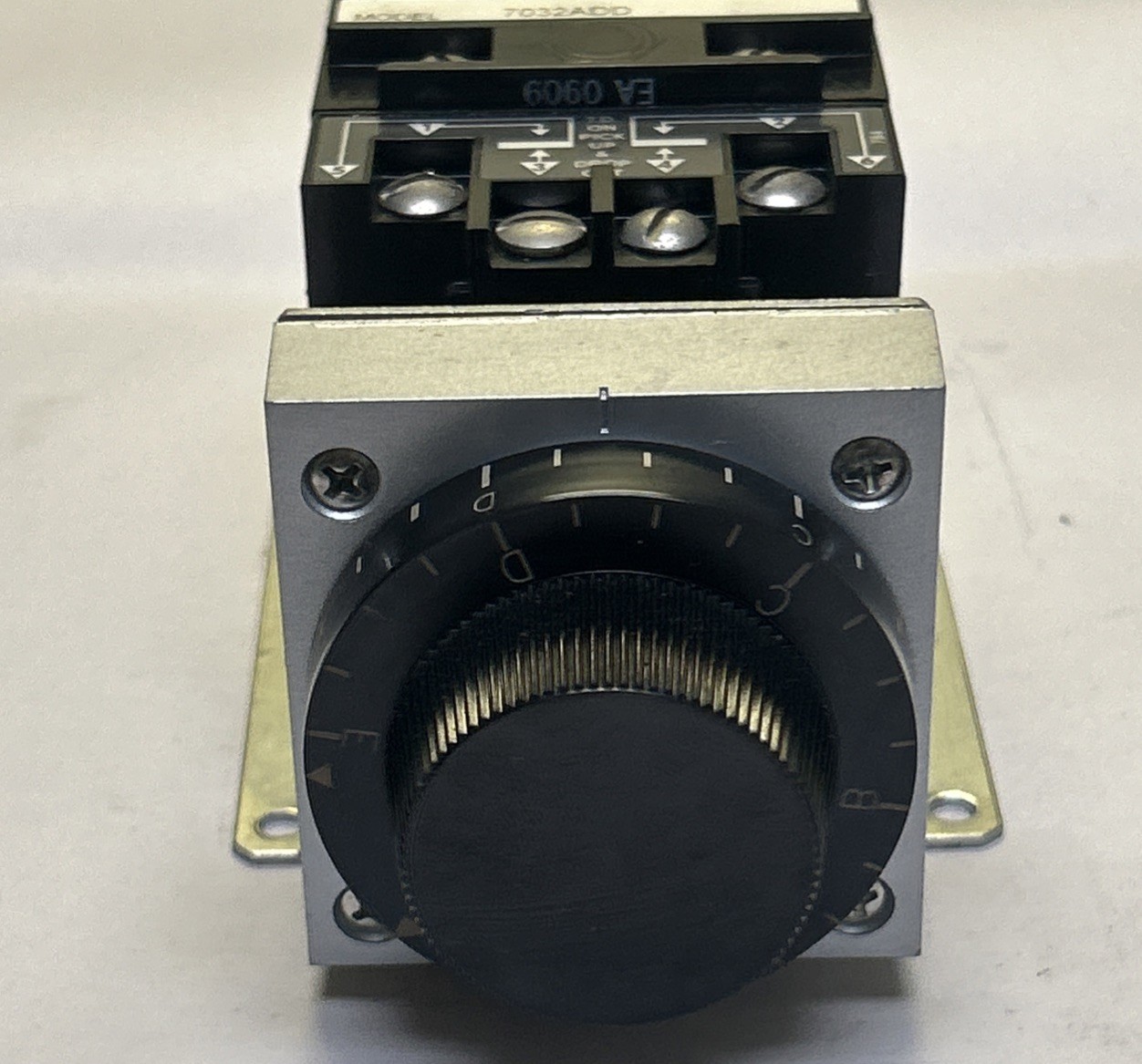 AGASTAT,7032ADD,TIMING DELAY RELAY 10-100 SEC 120V