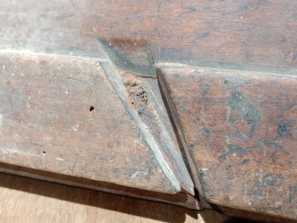 Antique Wooden Carpenter Plane - Image 2 of 4