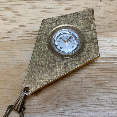 Nice Vintage Vantage Gold Tone  Hand-Wind Mechanical Pendant Pocket Watch