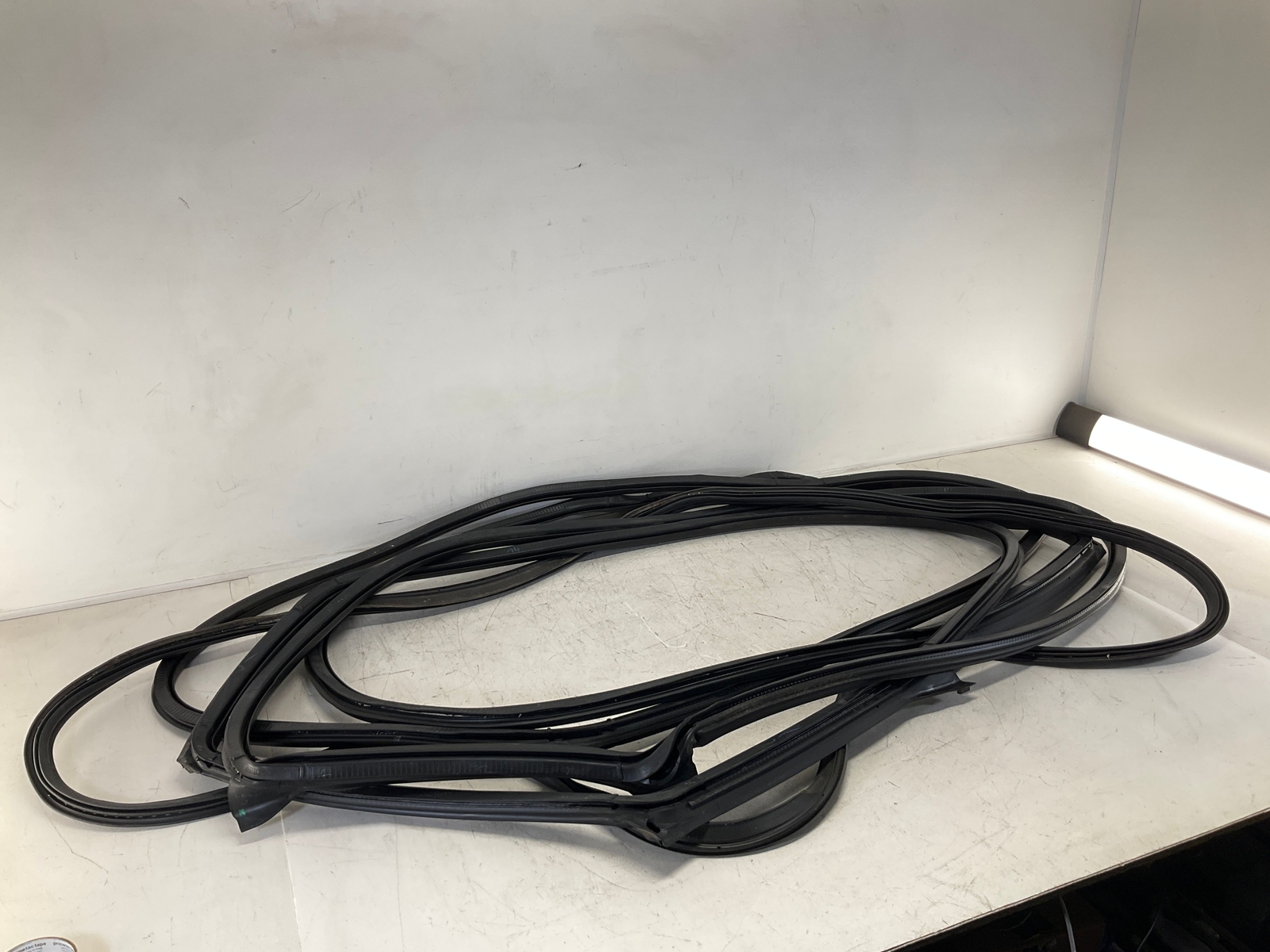 17-20 MASERATI Levante Front & Rear Door Tailgate Weather-Strip Seal 5 OEM