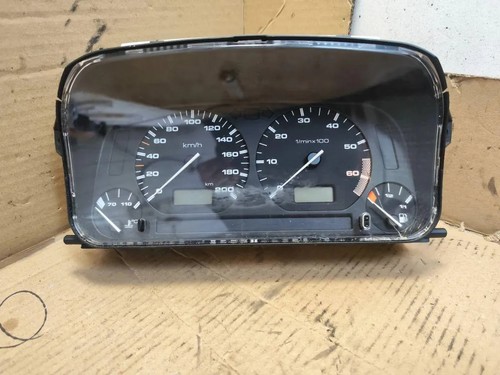 VW POLO 6N1 Kombiinstrument 87001323 Petrol 88kw 1998 34893553