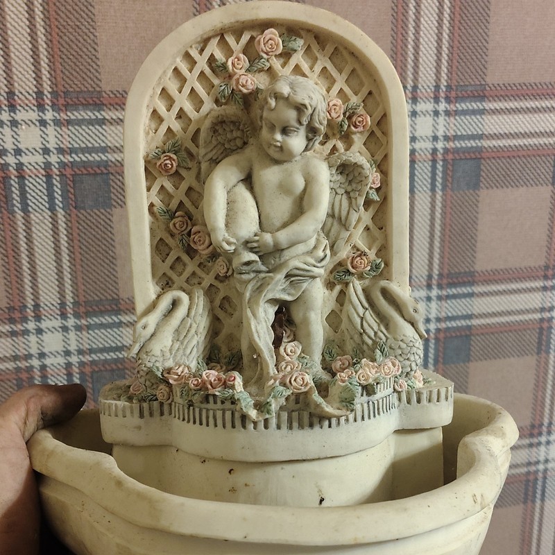 Living In Style, Ltd. 91CJ Resin Tabletop Indoor Fountain Angel Floral