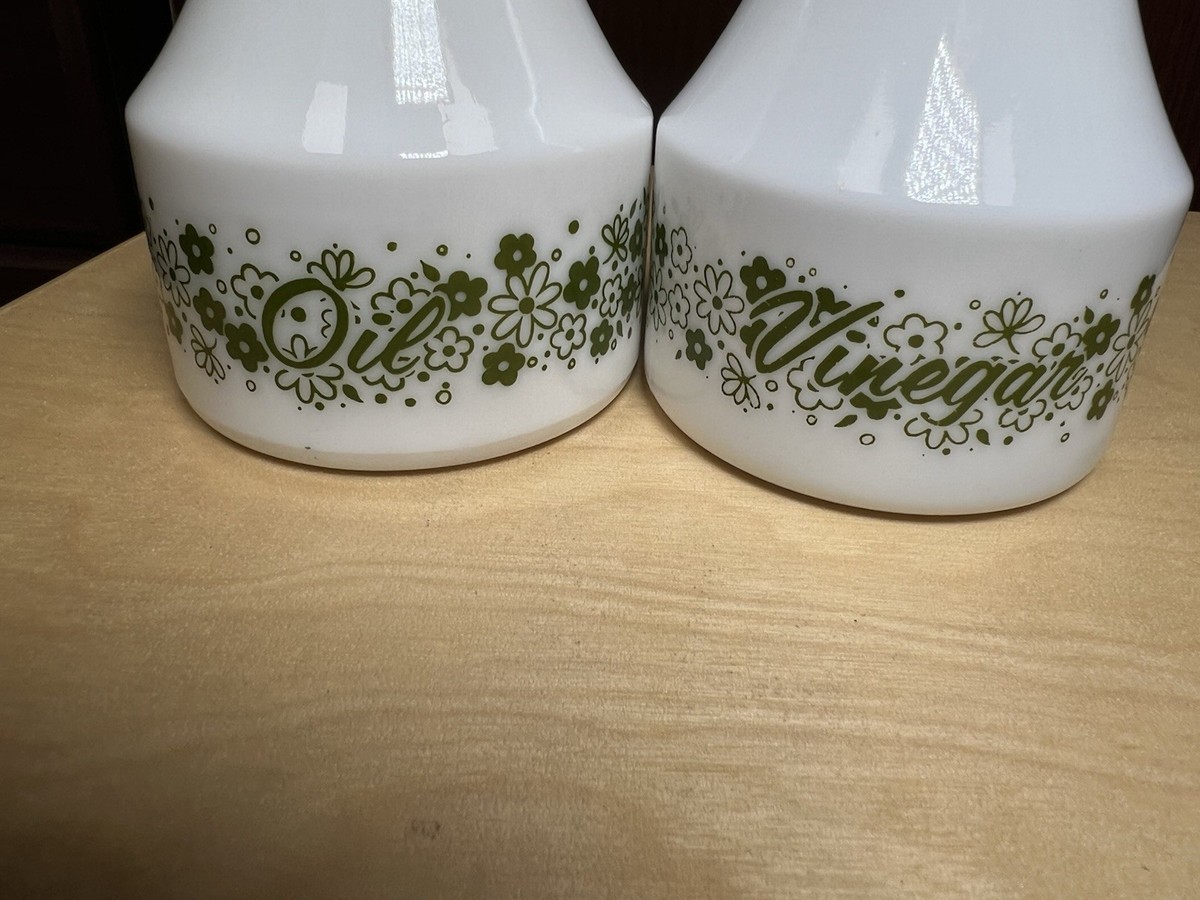 Pyrex Gemco Spring Blossom /Crazy Daisy Oil and Vinegar Cruet Set