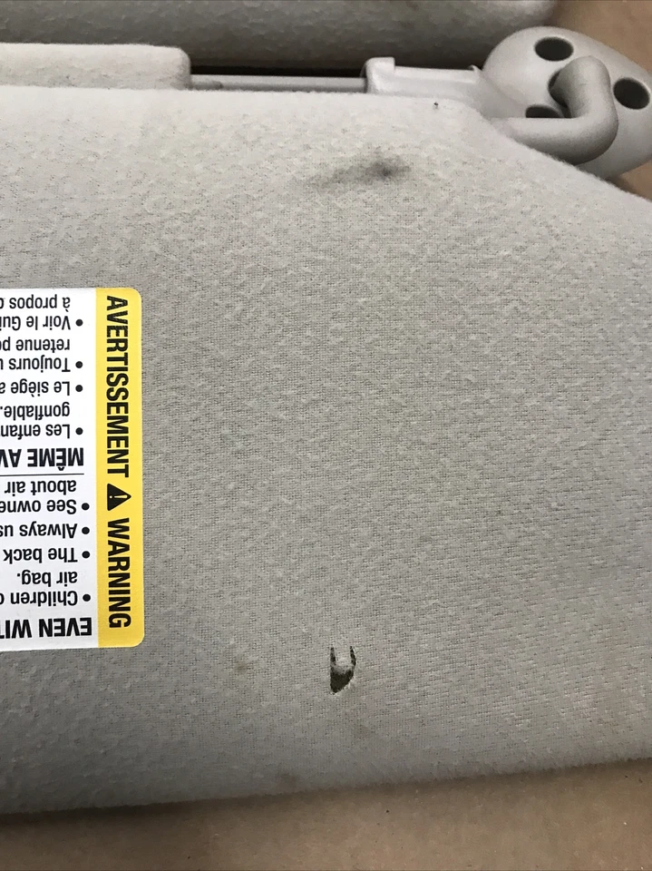 2000-2003 Chevrolet Suburban K1500 Front Interior LH Left RH Sun Visor Set OEM - Image 3 of 4