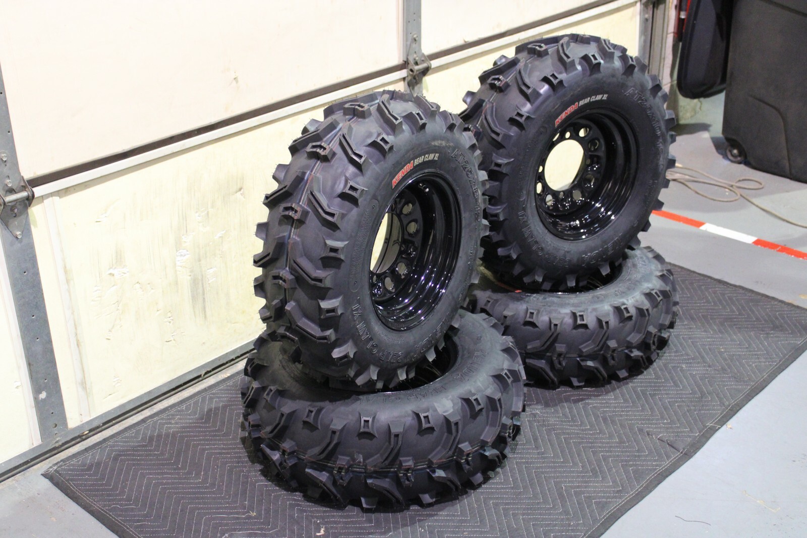 POLARIS SPORTSMAN 400 25" XL BEAR CLAW ATV TIRE QB BLACK ATV WHEEL