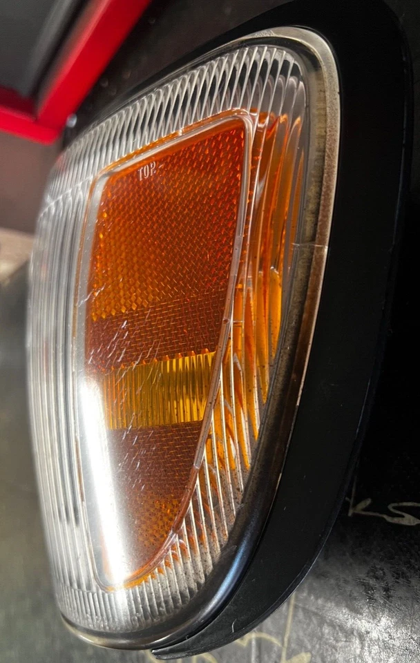 97-01 USDM OEM Infiniti QX4 esquina delantera 216-63526 montaje lámpara luz L V2 DV3 Foto 2 de 4