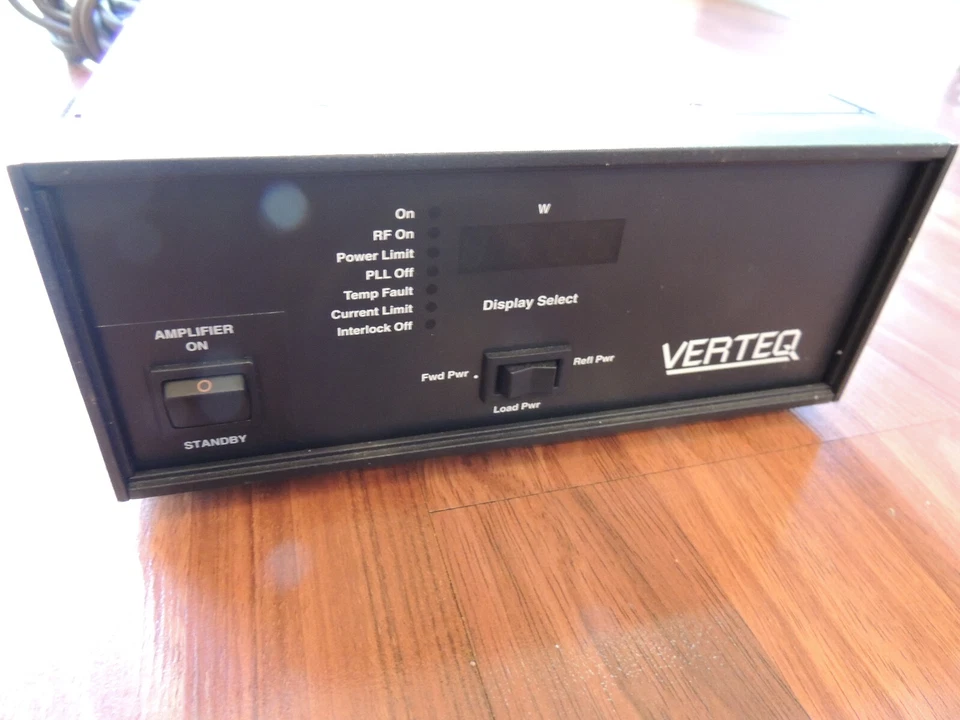 Amplificador de potencia RF Verteq / Advanced Energy 3156023-000 K 420W 160V 540-650KHz Foto 2 de 4