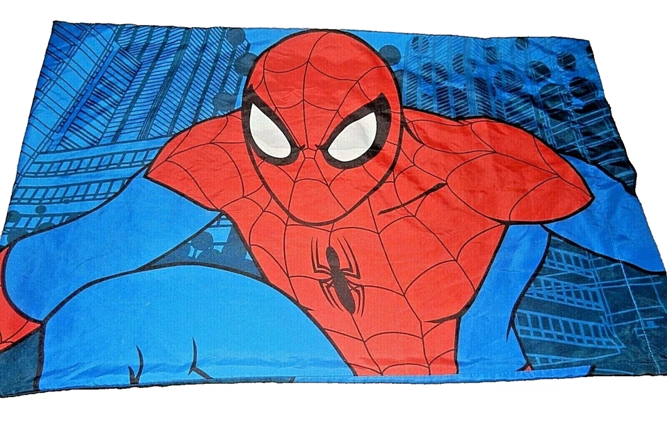 9A!¡GUAU! Juego de sábanas dobles de microfibra y funda de almohada Marvel Spider-Man Foto 2 de 4