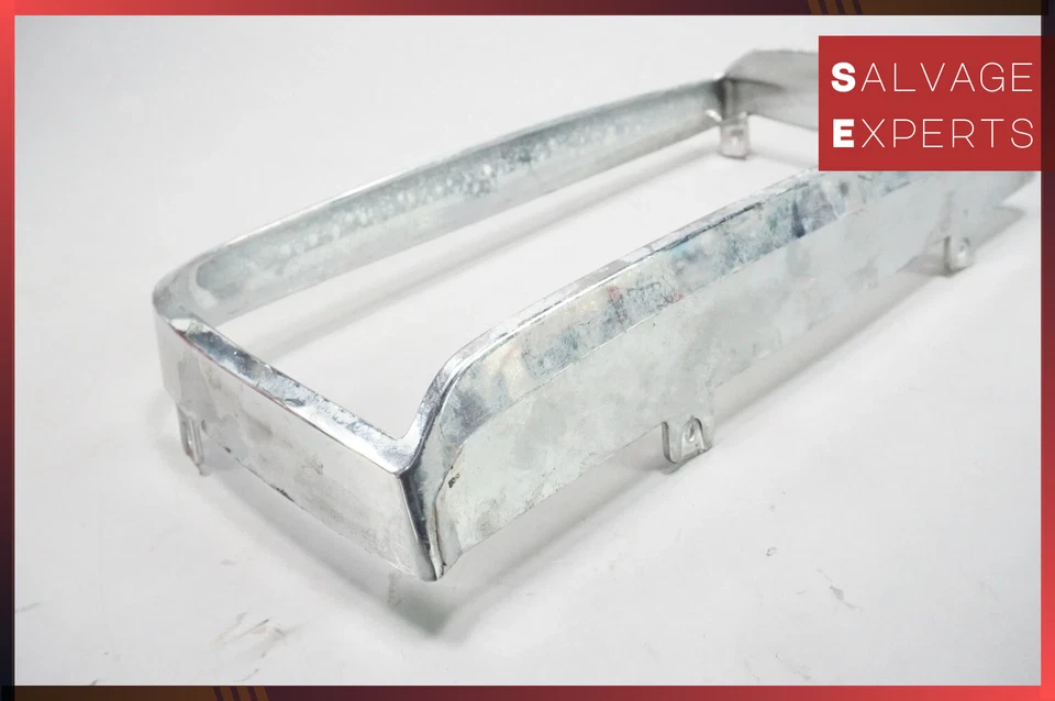 Borde bisel faro derecho Jaguar XJ6 XJ12 XJS 1988-1994 JLM2014 Hella 13726800 Foto 4 de 4