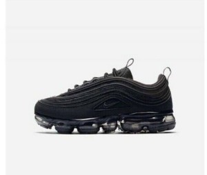 all black 97 vapormax