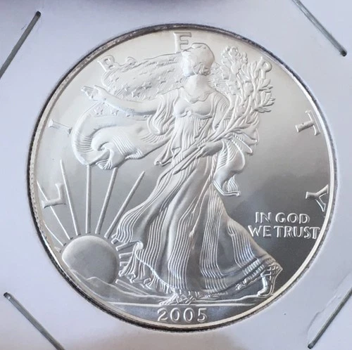 2005 Uncirculated  American Silver Eagle - 1oz .999 Fine Silver