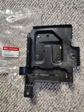 OEM GENUINE Kia Forte Battery tray ASSY 37150-1M000
