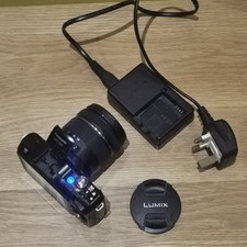 Panasonic LUMIX GF3 Mirrorless Camera & G Vario 14-42 mm F/3.5-5.6 w/ Charger GC