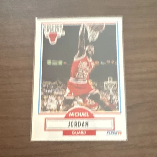 Fleer 1990-91 Michael Jordan #26 Chicago Bulls Basketball Card Base Set
