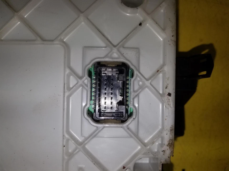 Toyota GT86 Heater A/C Air Con Controls 2012 SU00302091 - Image 4 of 4