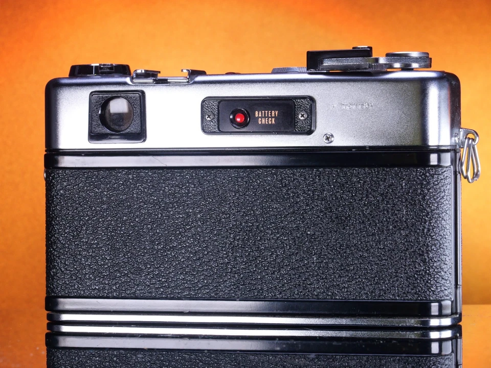 Vintage G Yashica Electro 35 GSN Camera w/ 1:1.7 Lens 45 mm Lens #H751782 - Image 4 of 4