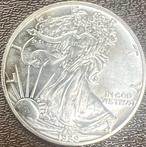 New Listing1989 American Eagle Toned Walking Liberty Bullion Vtg-0.999 Silver 1 Oz Coin