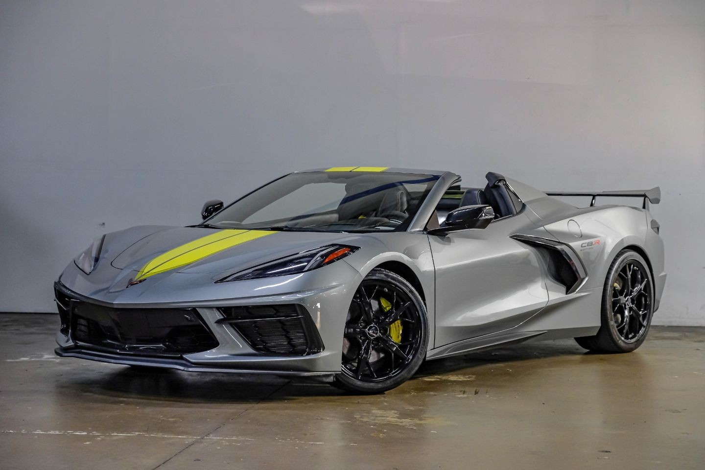 2022 [GA7] Hypersonic Gray Metallic Chevrolet Corvette   | C8 Corvette Photo 7