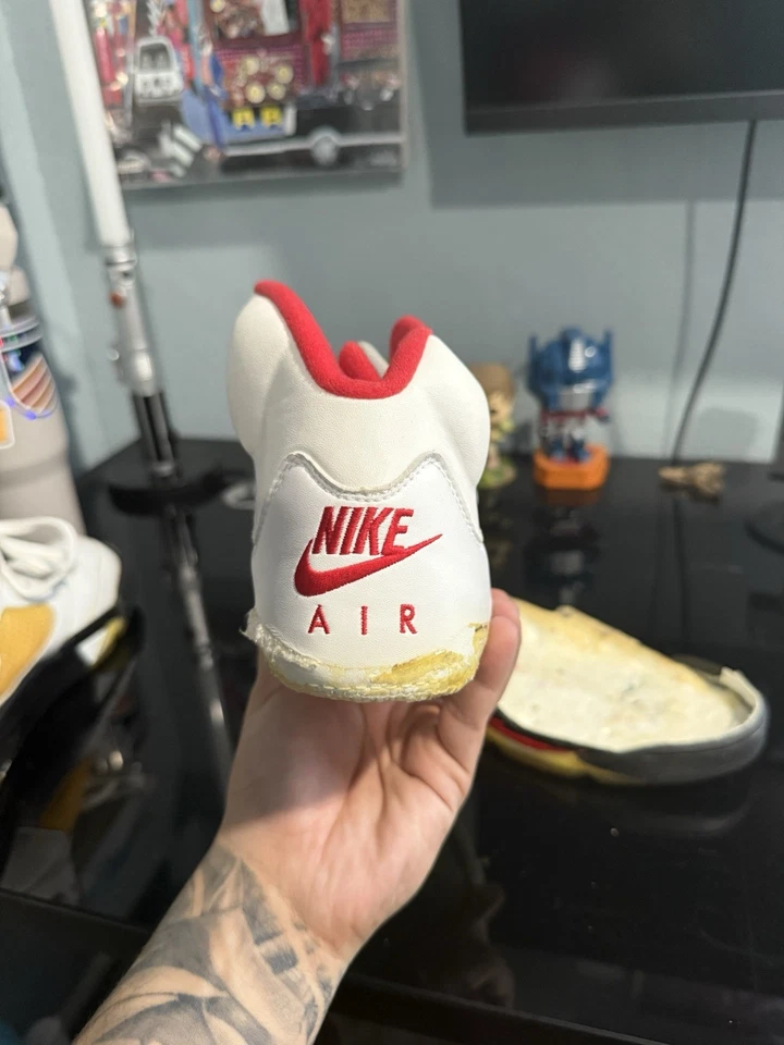 Talla 9 - Air Jordan 5 Retro 2000 Blanco Rojo Fuego Foto 4 de 4