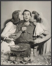 FOOLS RUSH IN 1949 John Paddy Carstairs, Sally Ann Howes, Patricia Raine STILL
