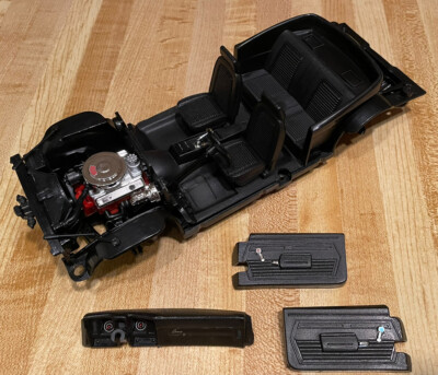 1/18 ERTL American Muscle 1969 Chevrolet Camaro Z/28 Chassis & Interior / Parts