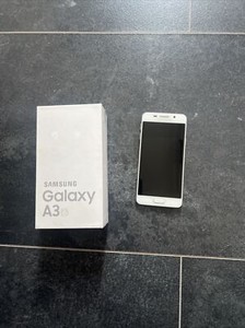 Samsung Galaxy A3 SM-A300F/DS - 16GB - Perlweiss (Dual SIM) (Ohne Simlock)