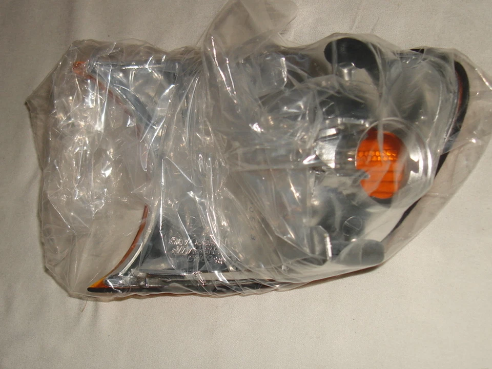 Conjunto de luz de giro/estacionamiento para 01 01 BMW 325Ci 323Ci 18-5914-01 TYC Foto 3 de 4