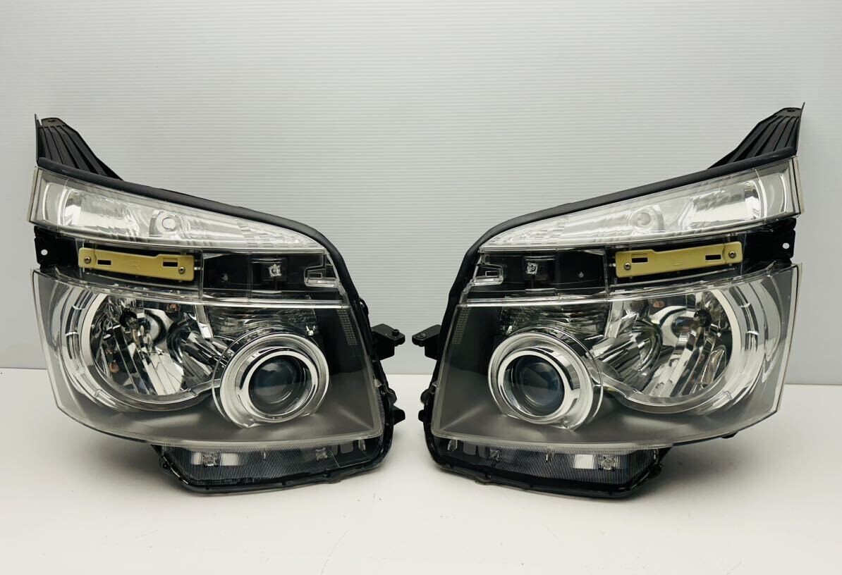 70/75 ヴォクシー VOXY 前期 ZRR70W ヘッドライト 左右セット TOYOTA VOXY ZRR70 ZRR75 Headlight Lights Lamps set JDM | eBay