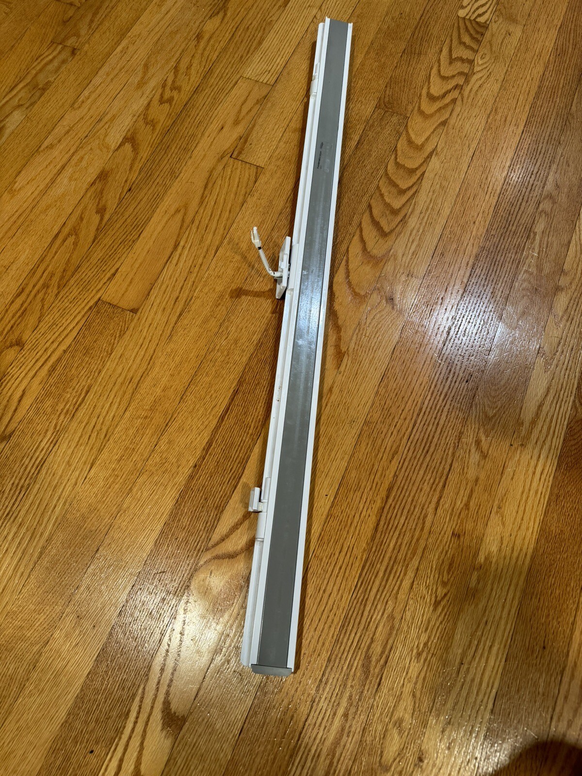 SAMSUNG REFRIGERATOR FLIPPER PART DA9712624A Broken On End See