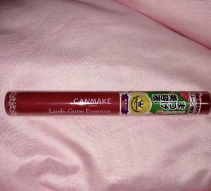 canmake lash care essence