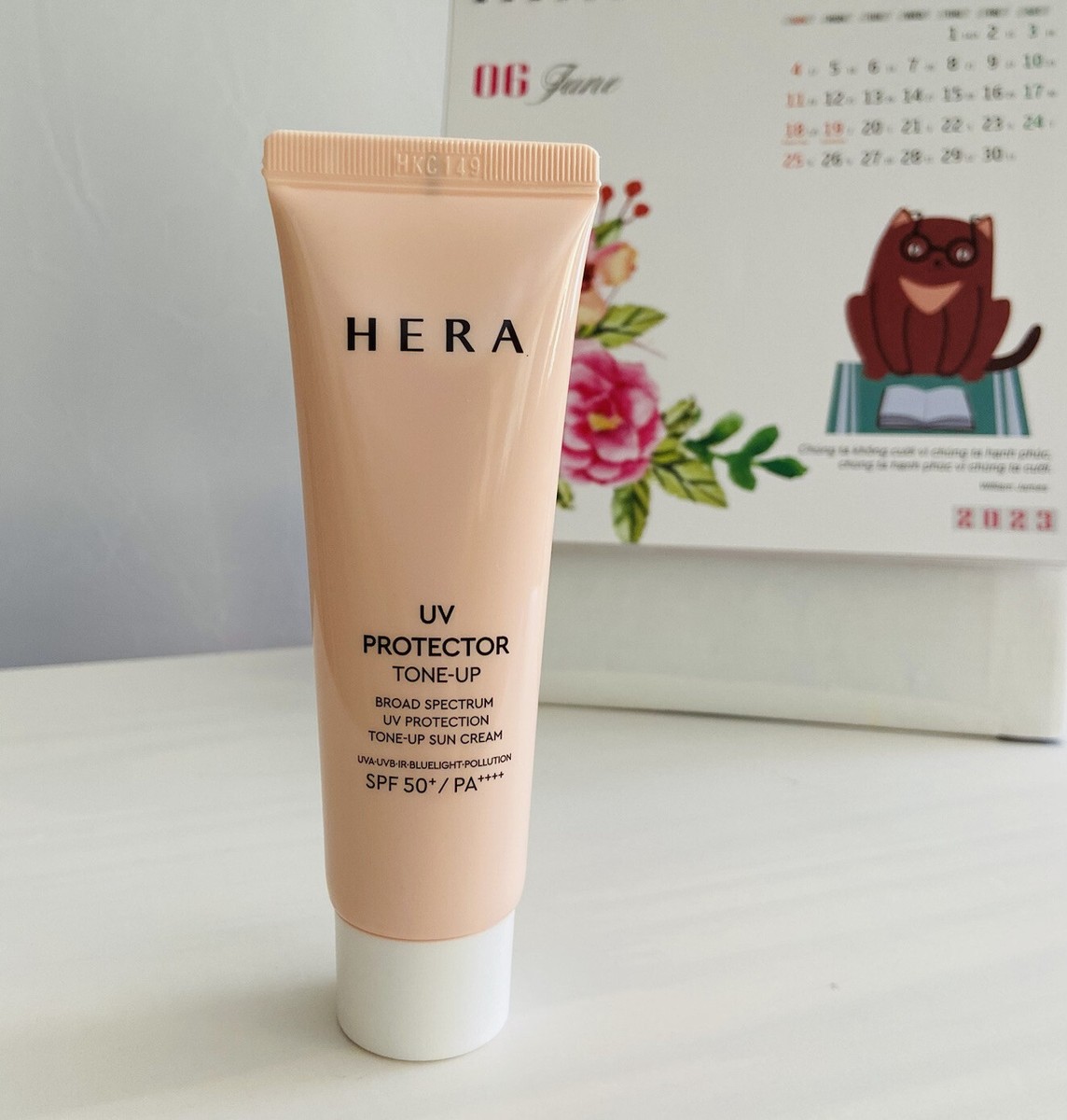 HERA UV Protector Tone-Up Sun Cream SPF50 /PA 40ml 40ml 80ml