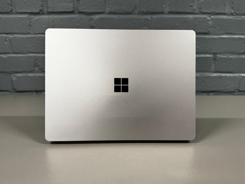 Guter (B) Zustand Surface Laptop Go 2 - 256GB SSD - 16GB RAM - I5-1135G7 - OHNE OS