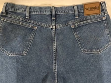 Wrangler Jeans | Rugged Wear | Mens 40x32| 35001AI | Relaxed Fit |  Blue Denim