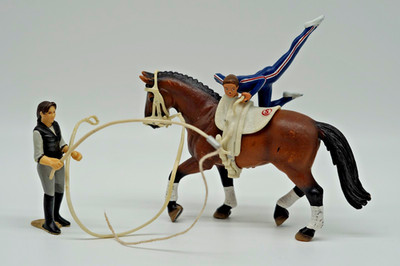 Schleich Voltigierset - Pferd mit Sattel und 2 Menschen #84