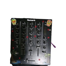 Numark M4 Black - 3-Channel Scratch Mixer