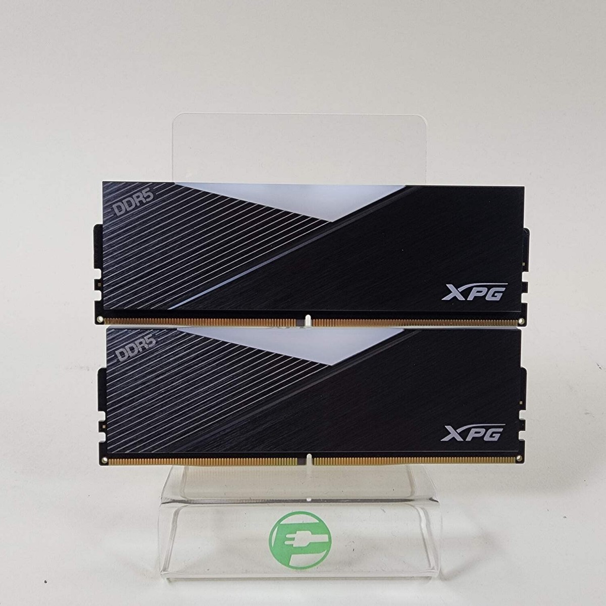 メモリー XPG DDR5 32GB (16GB *2 )5200MHz XPG 32GB Lancer DDR5 5200 MHz UDIMM Memory AX5U5200C3816G-DCLABK