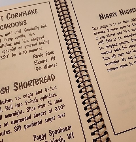 Favorite Family Recipes Kline's Davis Heer's Katz Golde's Daughtreys COOKBOOK - Picture 6 of 7