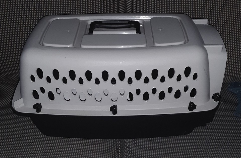 Vibrant Life Pet Kennel 19" XSmall Plastic Dog Crate Portable Carrier