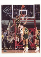 Jacksonville Dolphins - Artis Gilmore Autographed 8