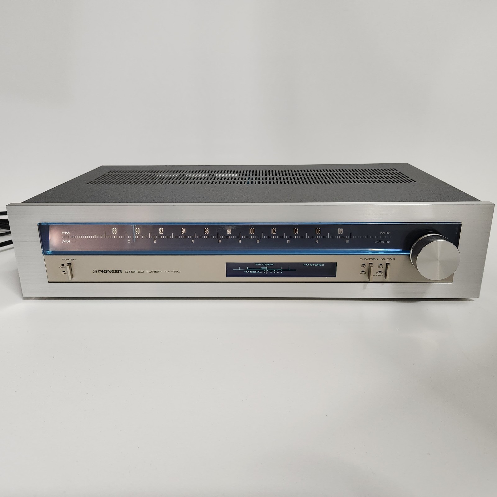 Pioneer TX-410 Vintage Stereo  Tuner Excellent Condition Tested Works