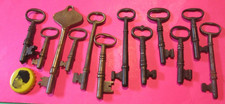 LOT OF 12 VINTAGE SKELETON KEYS SOME BRASS HOUSE ALL REAL NO FAKE MORE LISTED 12