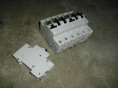 Lot of 7 AEG Elfa E81 U4A 1 Pole Circuit Breaker 4 Amp