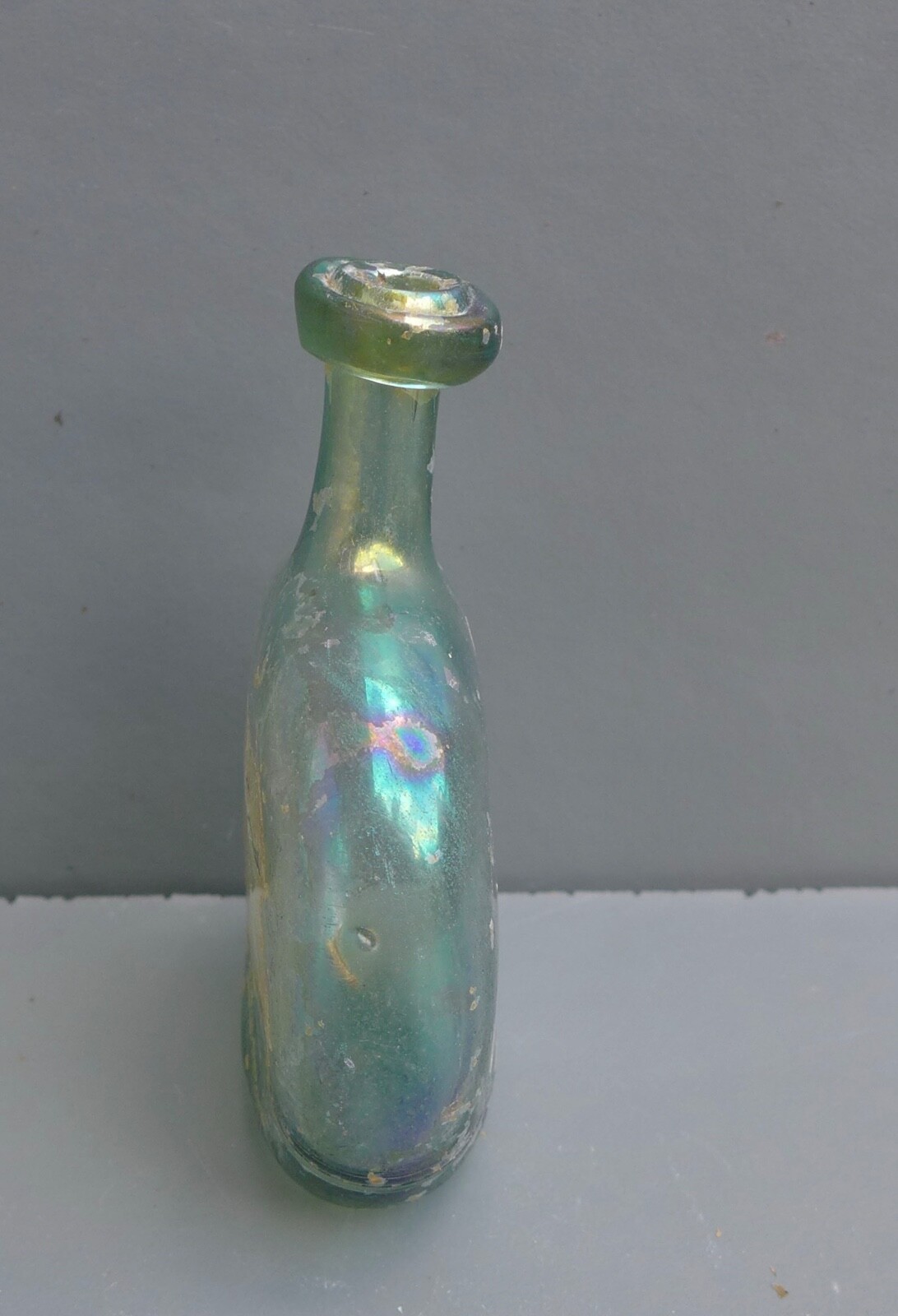 Nice Antique green glass medicine flattened body bottle, Dutch, 17th