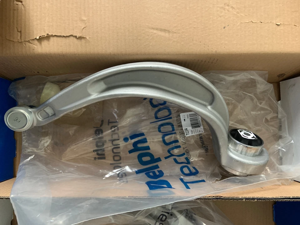 Delphi FRONT Control Arms & Ball Joint FIT AUDI A4 (2 - Driver and Passenger) - Image 2 of 4