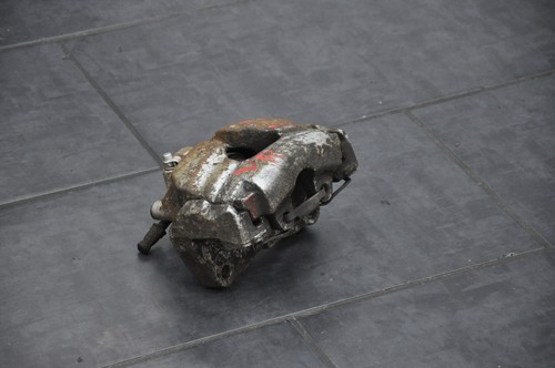 VW T5 Bremssattel Vorne Rechts Transporter Caravelle Bremse Bremszange