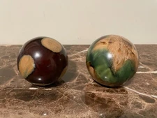 Set of 2 Ceramic Carpet Balls Spheres for Bowls Burgundy Wine Green Tan Beige