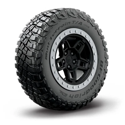Pneus d'Eté 305/55 R20 BFGoodrich 121/118Q KM3 M+S - Photo 1/4
